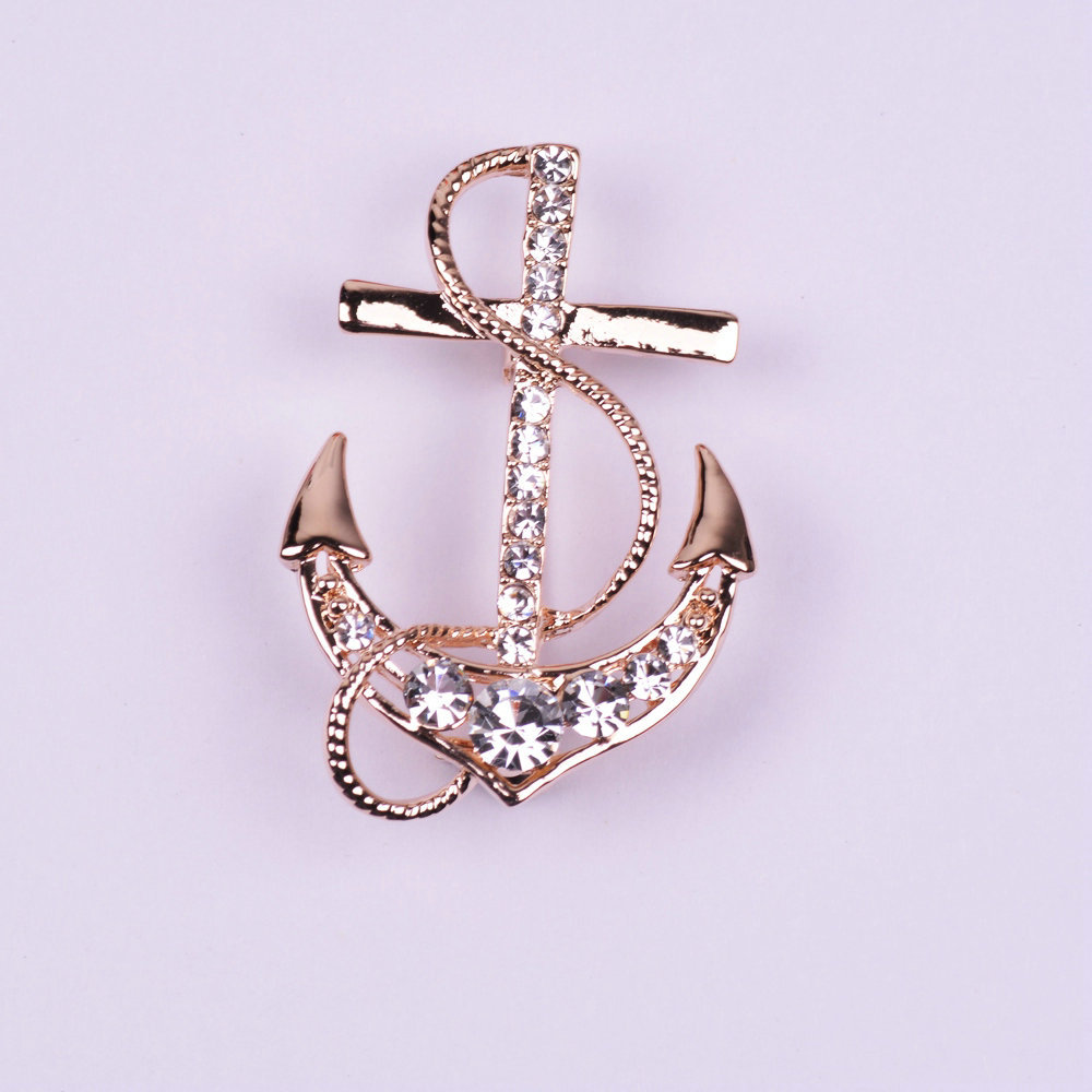 Navy Anchor Pin on Luulla